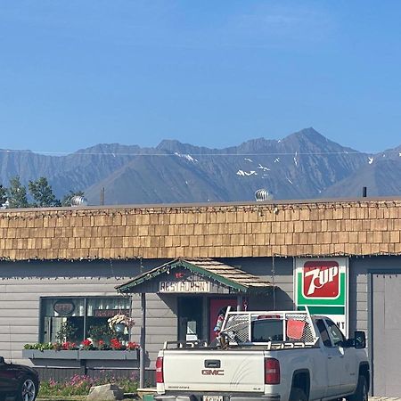 Glacier View Inn Haines Junction Luaran gambar